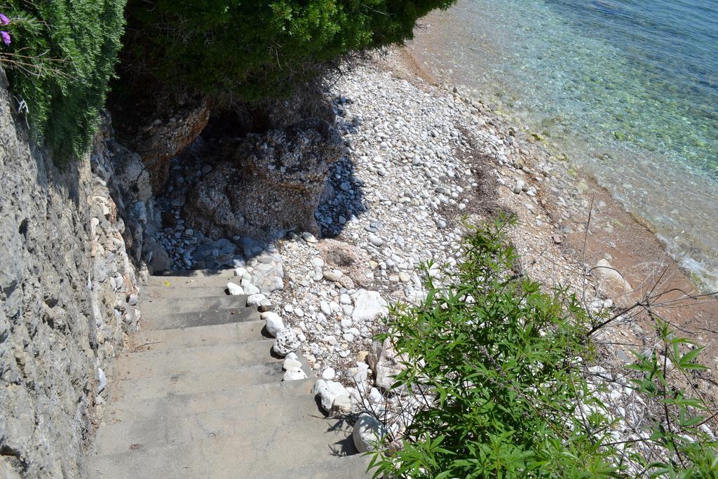 Glyfa Corfu Apartments Барбаті Екстер'єр фото