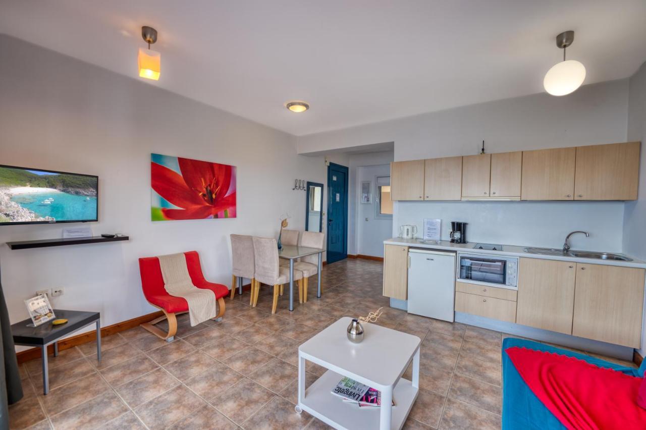 Glyfa Corfu Apartments Барбаті Екстер'єр фото